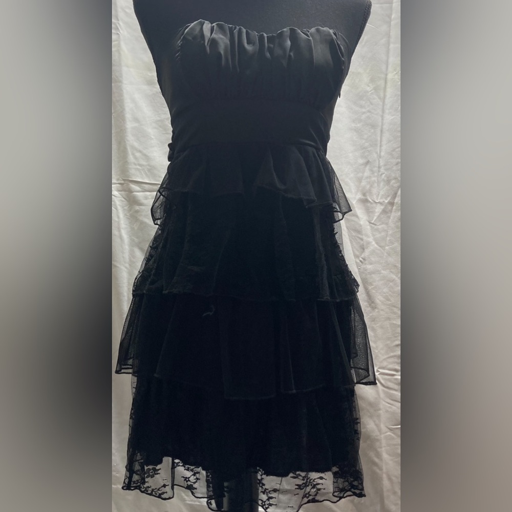 Gilbert Strapless Lace Dress Size S Black.